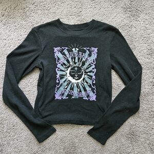 ⭐️4/$10-Black Long Sleeve Graphic Tee